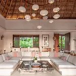 Anana Casa Cantarena Beachfront Meals Included