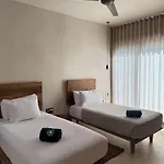 Boho 3br Organic Design Gated & Rooftop Holiday home