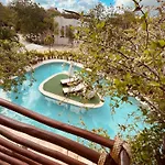 Family In The Jungle With Cenotes And Big Pool * Tulum