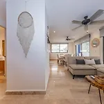 Luxury Private Pool And Movie Theater Retreat