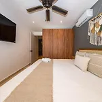 Luxury Private Pool And Movie Theater Retreat Tulum
