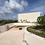 Peregrina 101a 2br Luxury Apartamento *