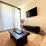 Peregrina 101a 2br Luxury
