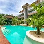 Spacious 1Br Home With Priv Pool Gym Garden Downtown