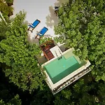 Casa Hibiscus Sky-High Pool With Birds Above The Jungle