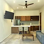 New Luxury With Plunge Pool Apartamento *