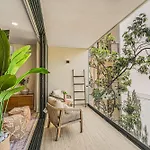 2 Bedroom Bliss Stunning Rooftop Gym Osmosis Desk Apartment