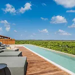 Apartment 2 Bedroom Bliss Stunning Rooftop Gym Osmosis Desk Tulum