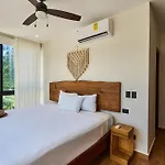 Casa Baay - Private 17 Bedroom House, 34 Pax, Rooftop And Pool + Concierge Holiday home