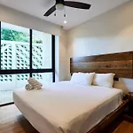 Casa Baay - Private 17 Bedroom House, 34 Pax, Rooftop And Pool + Concierge Holiday home Tulum
