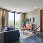 Casa Baay - Private 17 Bedroom House, 34 Pax, Rooftop And Pool + Concierge Holiday home
