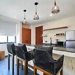Casa Baay - Private 17 Bedroom House, 34 Pax, Rooftop And Pool + Concierge Tulum