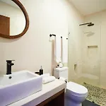 Casa Baay - Private 17 Bedroom House, 34 Pax, Rooftop And Pool + Concierge