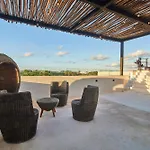 Casa Baay - Private 17 Bedroom House, 34 Pax, Rooftop And Pool + Concierge Holiday home *