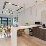 Apartamento Amira District