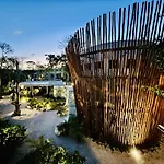 Private Pool & Grill 2 Bedroom Jungle Apartment 416
