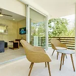 Charming Nature-inspired With Sultry Surroundings By Stella Apartment *