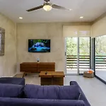 Apartment Charming Nature-inspired With Sultry Surroundings By Stella *