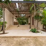 Chay Glass Jungle House