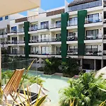 New Bamboo Bakal 1 Pool And Relaxation