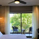 Apartment New Bamboo Bakal 1 Pool And Relaxation