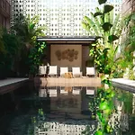 Tropical Ph, Private Pool And Excellent Location