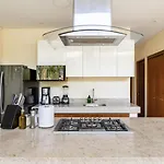 Tuuk: Luxury 5-bedroom With Private Pool And Concierge Villa