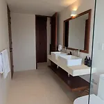 Amplio Y Maravilloso Con Piscina Privada En By Yeah