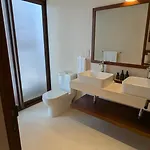 Apartamento Amplio Y Maravilloso Con Piscina Privada En By Yeah