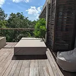 Amplio Y Maravilloso Con Piscina Privada En By Yeah
