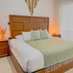 Incredible Studio With Jacuzzi Naia C19