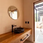 Luxe 6-Br Villa With Four Private Pools
