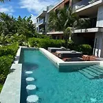 Apartment Stylish 3br Beachview Rooftop & Concierge *