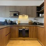 Luxe Jungle Retreat With Private Terrace & Jacuzzi In Aldea Zama