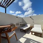 Apartamento Luxe Jungle Retreat With Private Terrace & Jacuzzi In Aldea Zama *