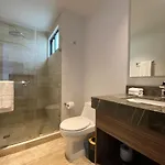 Apartamento Luxe Jungle Retreat With Private Terrace & Jacuzzi In Aldea Zama Tulum