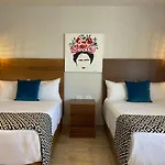 Luxe Jungle Retreat With Private Terrace & Jacuzzi In Aldea Zama *