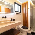 With Private Rooftop In Tulum, 2 Br *