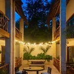 Lagoon Boutique - Luxury Chaman Experience