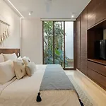 204 Hidden Gem Apartment In The Heart Of Tulum W/ Huge Private Terrace And Pool For 6 Pax