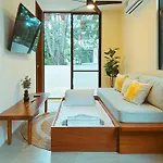 Apartment La Linda Luxury Two Story Huge Terrace Next To The Pool