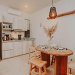 Your Pet-Friendly Getaway W Rooftop, Pool