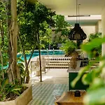 403 Stunning Rooftop Apartment For Couples W/Private Pool