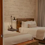 Tuuk: Luxury 5-bedroom With Private Pool And Concierge Villa