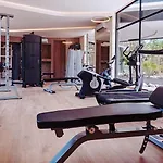 1-bd With Ocean View Rooftop Pool