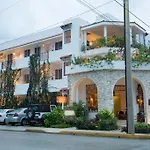 Apartahotel Livetulum 4*