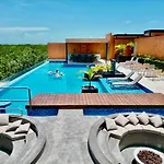 Apartment 3br En Aldea Zama-roof Top-2 Pool-fast Wifi-gym Tulum