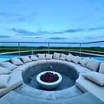 3br En Aldea Zama-roof Top-2 Pool-fast Wifi-gym Apartment Tulum