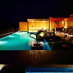 3br En Aldea Zama-roof Top-2 Pool-fast Wifi-gym Apartment