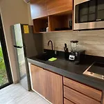 Full Private Pool, 1 Bed, 1 Sofa, 1 Inflatable Apartamento *